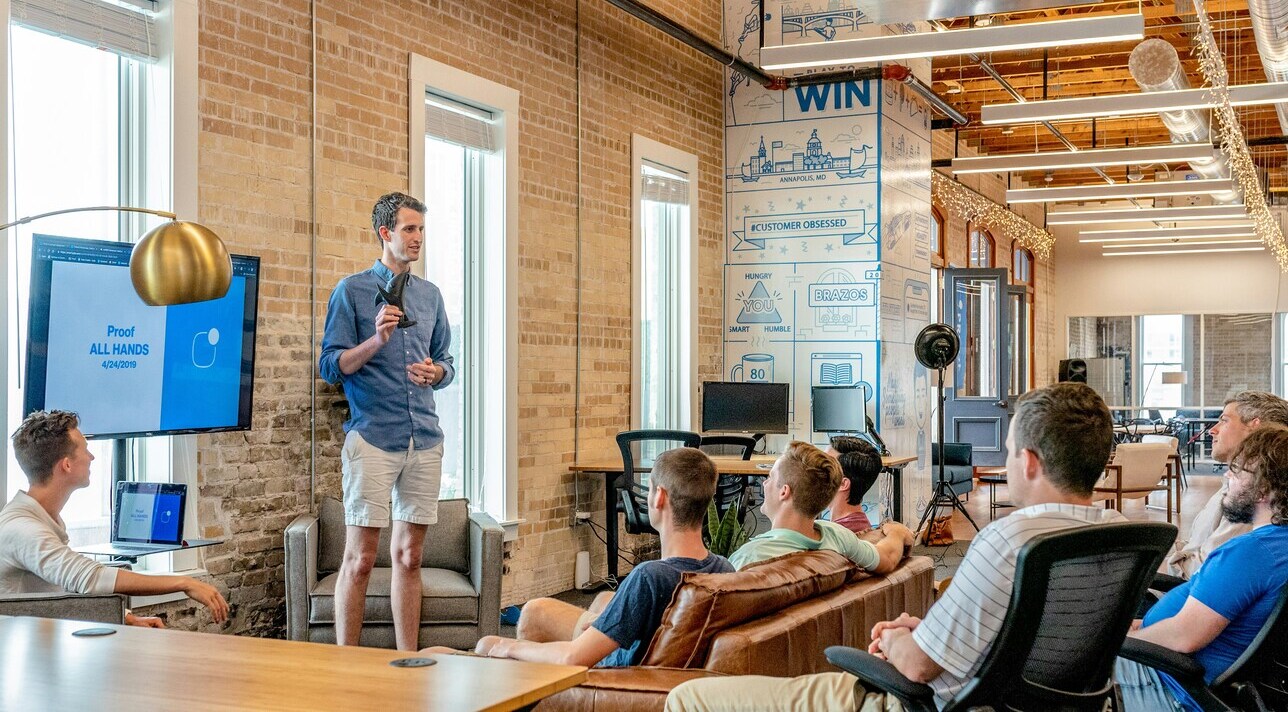 Top 10 cost effective professional work chat apps for compliance