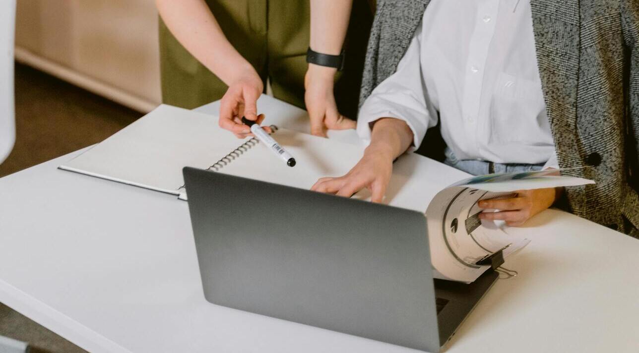 Why choose Zenzap, a collaboration chat app with built-in to-do list for SME communication software?