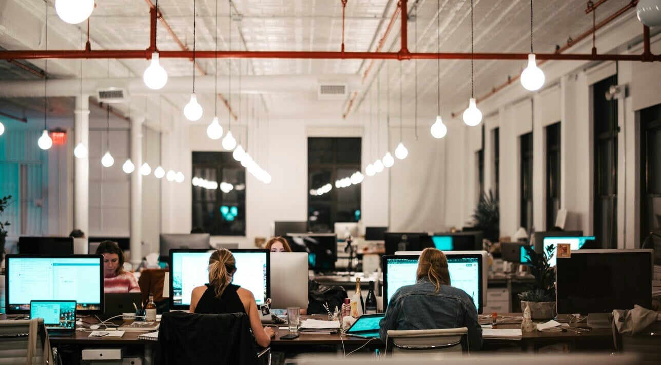 Zenzap vs Microsoft Teams: A Side-by-Side Comparison for Small Businesses